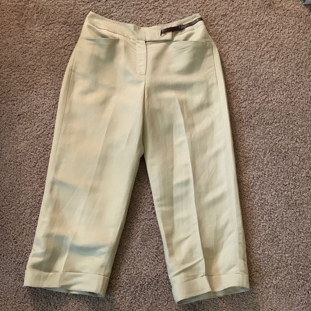 Larry Levine Linen blend Capris (55% linen 45% rayon) Sz 6P very good condition